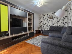 Berceni, Emil Racovita